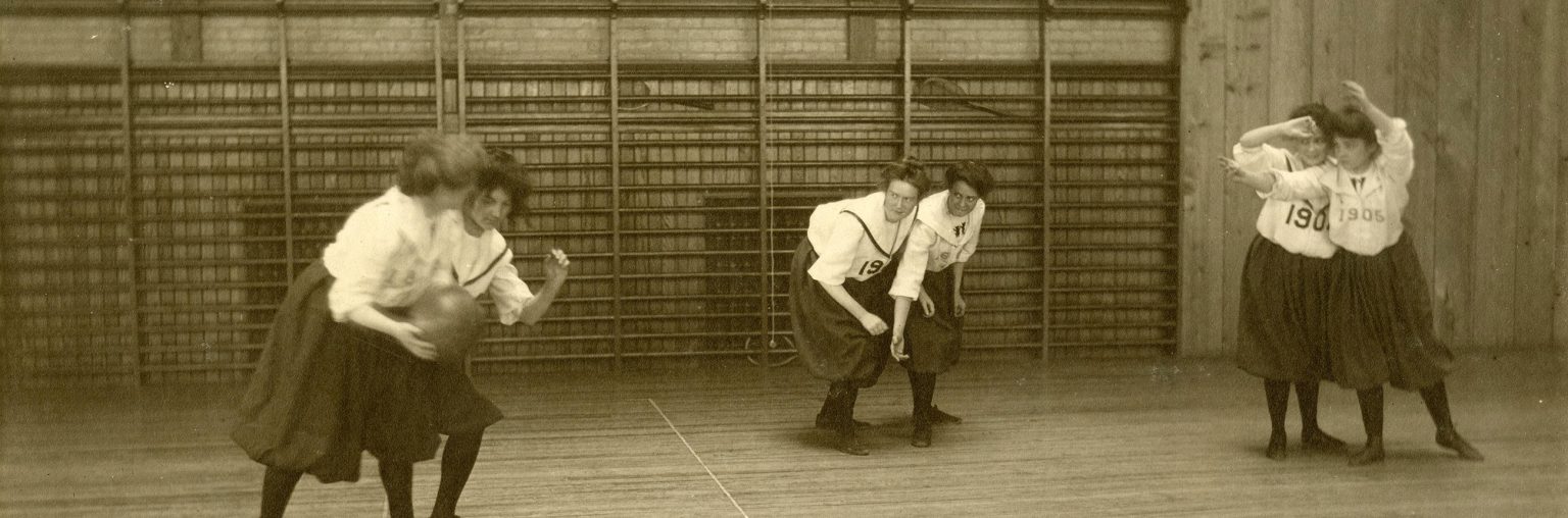 A photo of U-M women's basketball in Barbour Gym.